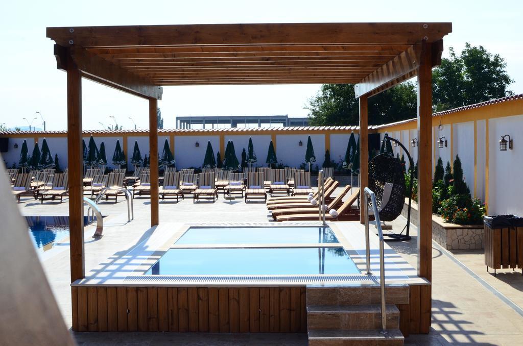 Motel Alaska Deva Exterior photo